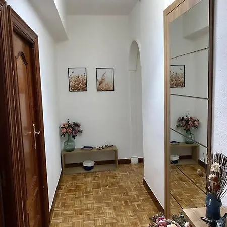 Amplio Guerrilleros Centro Lägenhet *